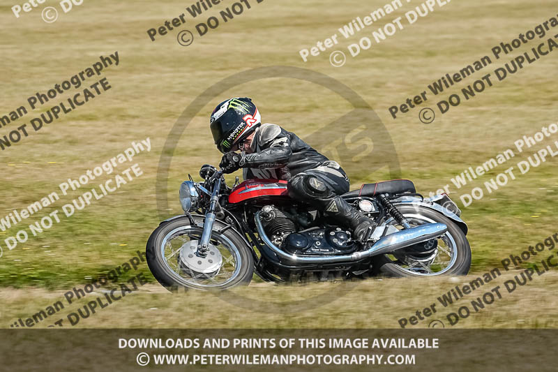 cadwell park;cadwell park photographs;cadwell trackday photographs;enduro digital images;event digital images;eventdigitalimages;peter wileman photography;racing digital images;trackday digital images;trackday photos